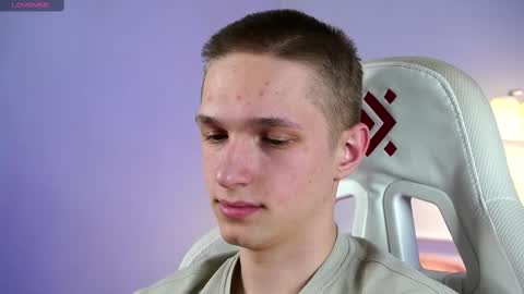 Snapshot of dustyn_fox chatting on 5, 3, 2025 Dustyn online show from 5, 3, 2025