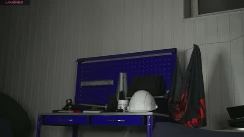 Snapshot of dustyn_fox chatting on 30, 9, 2025 Dustyn online show from 30, 9, 2025