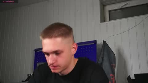 Snapshot of dustyn_fox chatting on 15, 10, 2025 Dustyn online show from 15, 10, 2025