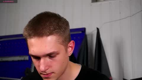 Snapshot of dustyn_fox chatting on 1, 11, 2025 Dustyn online show from 1, 11, 2025