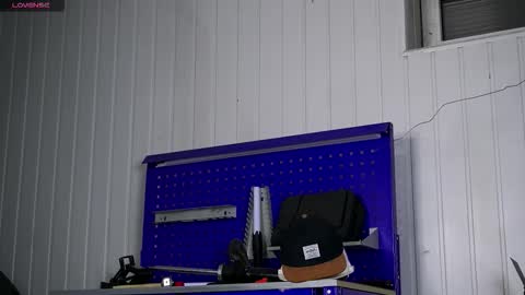 Snapshot of dustyn_fox chatting on 14, 11, 2025 Dustyn online show from 14, 11, 2025