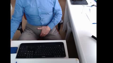 Snapshot of dutchpornking2 chatting on 4, 12, 2025 dutchpornking2 online show from 4, 12, 2025