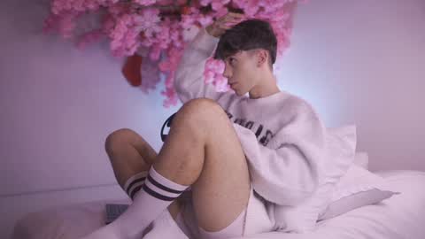 Snapshot of dwayne_xx chatting on 24, 12, 2024 Dwayne xx online show from 24, 12, 2024