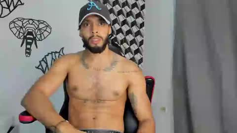 Snapshot of dwaynehoff chatting on 10, 2, 2025 DWAYNIE online show from 10, 2, 2025