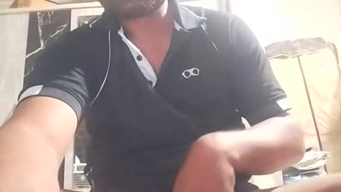 Snapshot of dyccc chatting on 28, 4, 2026 Rockhandsome online show from 28, 4, 2026