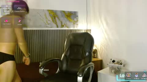 Snapshot of dyla_n18_ chatting on 31, 10, 2025 dyla_n18_ online show from 31, 10, 2025