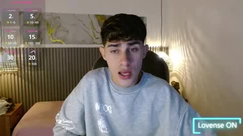 Snapshot of dyla_n18_ chatting on 17, 11, 2025 dyla_n18_ online show from 17, 11, 2025