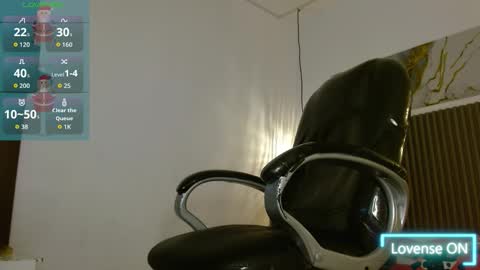 Snapshot of dyla_n18_ chatting on 18, 12, 2025 dyla_n18_ online show from 18, 12, 2025