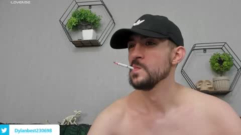 Snapshot of dylan_starxx chatting on 18, 10, 2025 Dylan online show from 18, 10, 2025