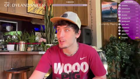 Snapshot of dylandaniel69 chatting on 2, 12, 2024 Dylan Daniel 7.8 online show from 2, 12, 2024