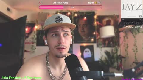 Snapshot of dylandaniel69 chatting on 7, 3, 2025 Dylan Daniel 7.8 online show from 7, 3, 2025