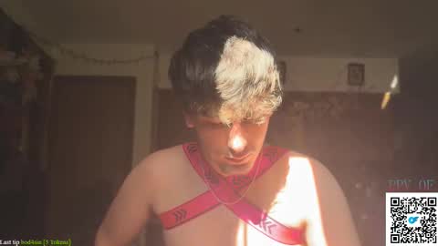 Snapshot of dylandaniel69 chatting on 5, 11, 2025 Dylan Daniel 7.8 online show from 5, 11, 2025