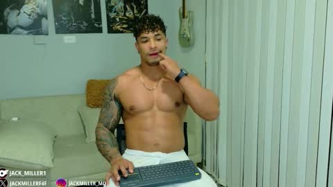 Snapshot of dylanrivera_ chatting on 19, 11, 2025 Dylan Rivera online show from 19, 11, 2025