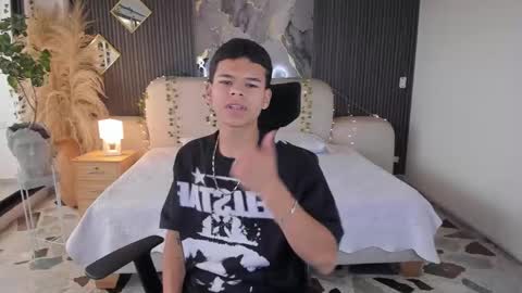 dylanroyce_ online show from 6, 3, 2026