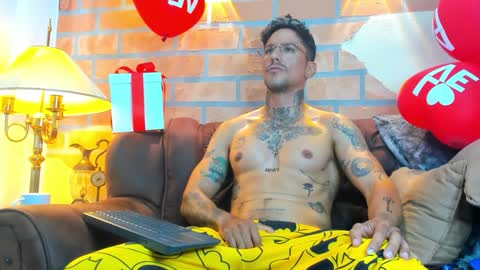 Snapshot of dylanstonne1 chatting on 6, 2, 2025 D Y L A N online show from 6, 2, 2025