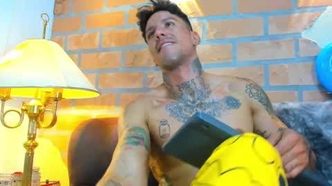 Snapshot of dylanstonne1 chatting on 20, 2, 2025 D Y L A N online show from 20, 2, 2025