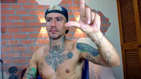 Snapshot of dylanstonne1 chatting on 21, 9, 2025 D Y L A N online show from 21, 9, 2025