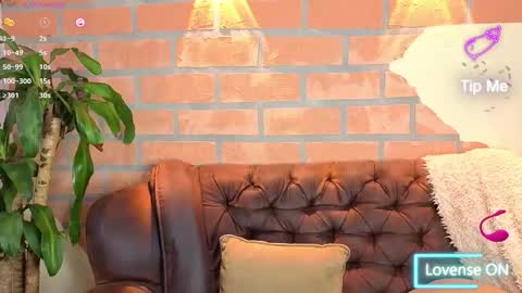 Snapshot of dylanstonne1 chatting on 18, 10, 2025 D Y L A N online show from 18, 10, 2025