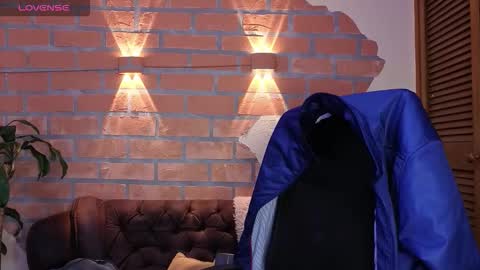 Snapshot of dylanstonne1 chatting on 29, 11, 2025 D Y L A N online show from 29, 11, 2025