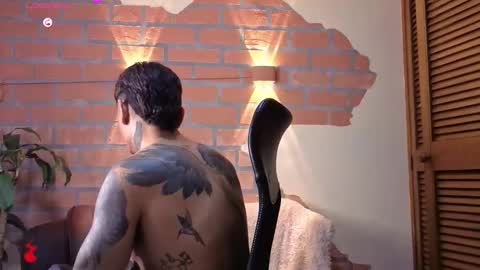 Snapshot of dylanstonne1 chatting on 30, 11, 2025 D Y L A N online show from 30, 11, 2025