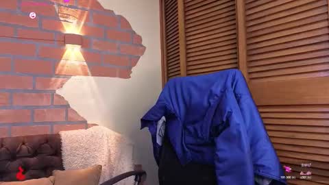 Snapshot of dylanstonne1 chatting on 3, 12, 2025 D Y L A N online show from 3, 12, 2025