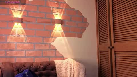 Snapshot of dylanstonne1 chatting on 4, 12, 2025 D Y L A N online show from 4, 12, 2025