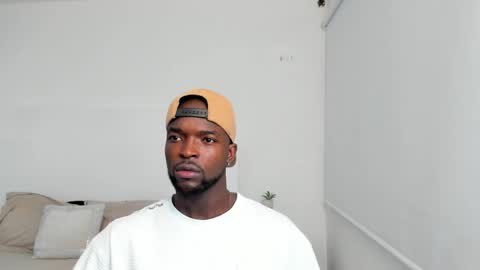 Dylan Taylor online show from 23, 2, 2025