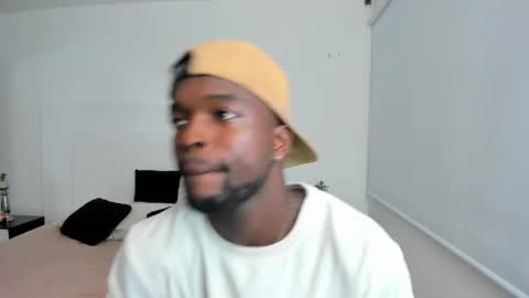 Dylan Taylor online show from 2, 3, 2025