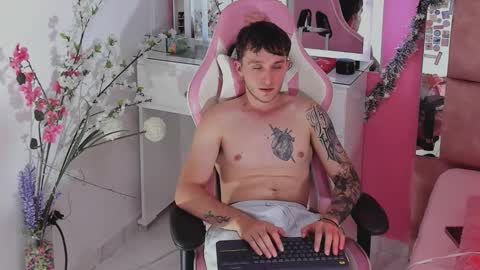 ---DYLAN--- online show from 18, 12, 2025