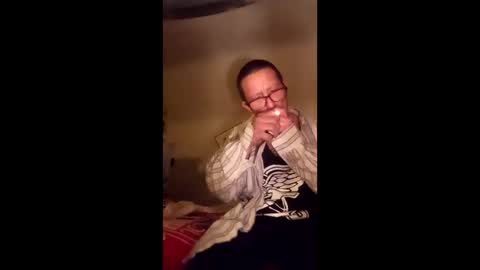 dyldotrog1983 online show from 29, 3, 2026