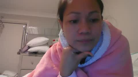 Snapshot of dylene1986 chatting on 12, 6, 2026 dylene1986 online show from 12, 6, 2026