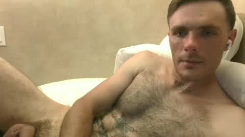 Snapshot of dylp400 chatting on 28, 12, 2024 dylp400 online show from 28, 12, 2024