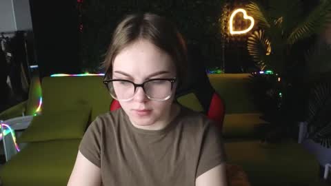 Snapshot of dyna_bae chatting on 4, 3, 2025 Dyna online show from 4, 3, 2025