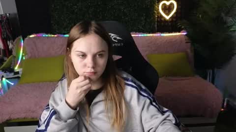 Snapshot of dyna_bae chatting on 30, 9, 2025 Dyna online show from 30, 9, 2025