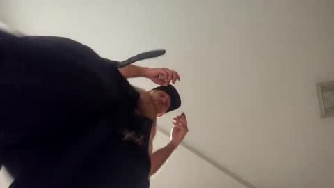 Snapshot of dzznutzzz chatting on 1, 10, 2025 dzznutzzz online show from 1, 10, 2025