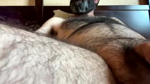 Snapshot of earl3232 chatting on 8, 3, 2026 earl3232 online show from 8, 3, 2026