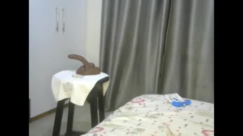Snapshot of east_queen chatting on 23, 2, 2025 east_queen online show from 23, 2, 2025