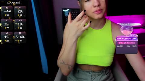 Snapshot of easy_heasy chatting on 17, 1, 2025   online show from 17, 1, 2025