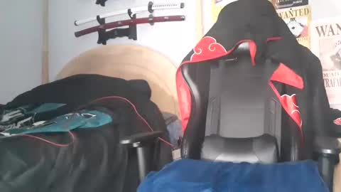 TWITTER   INSTAGRAM    easybreezy20   ONLINE 1230 AM TO 7AM online show from 8, 2, 2025