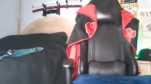 TWITTER   INSTAGRAM    easybreezy20   ONLINE 1230 AM TO 7AM online show from 15, 2, 2025