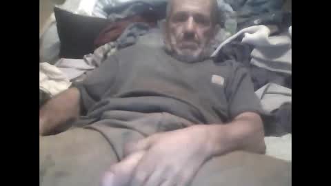 Snapshot of easye4015 chatting on 13, 9, 2025 Easye online show from 13, 9, 2025