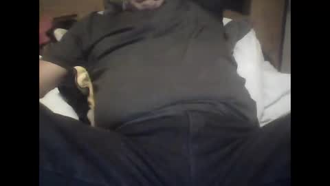 Snapshot of easye4015 chatting on 15, 10, 2025 Easye online show from 15, 10, 2025