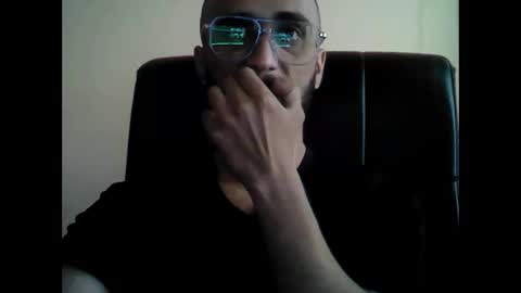 Snapshot of eater25 chatting on 8, 4, 2026 eater25 online show from 8, 4, 2026