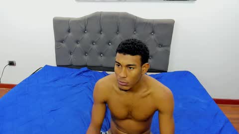 ebons_sexy online show from 5, 12, 2024