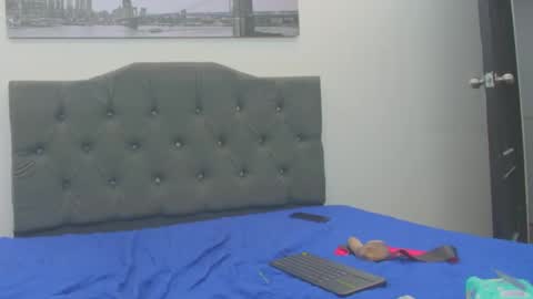 ebons_sexy online show from 13, 12, 2024