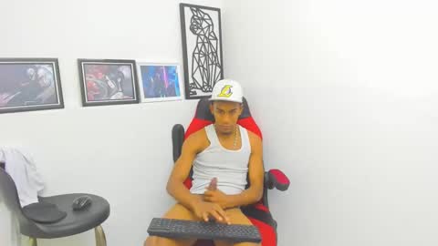 ebons_sexy online show from 2, 1, 2025