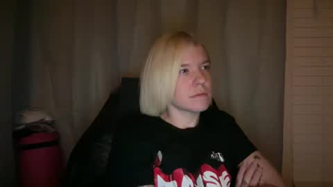 Snapshot of ebony8ivory chatting on 20, 10, 2025 americnbarbie online show from 20, 10, 2025