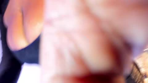Snapshot of ebony__queen2 chatting on 4, 6, 2026 ebony__queen2 online show from 4, 6, 2026