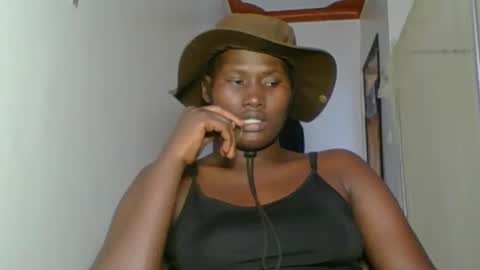 Snapshot of ebony_choco2 chatting on 11, 10, 2025 ebony choco2 online show from 11, 10, 2025