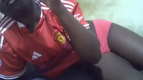 Snapshot of ebony_flower4 chatting on 19, 10, 2025 ebony_flower4 online show from 19, 10, 2025